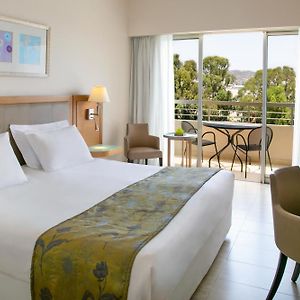Double or Twin Room Inland View